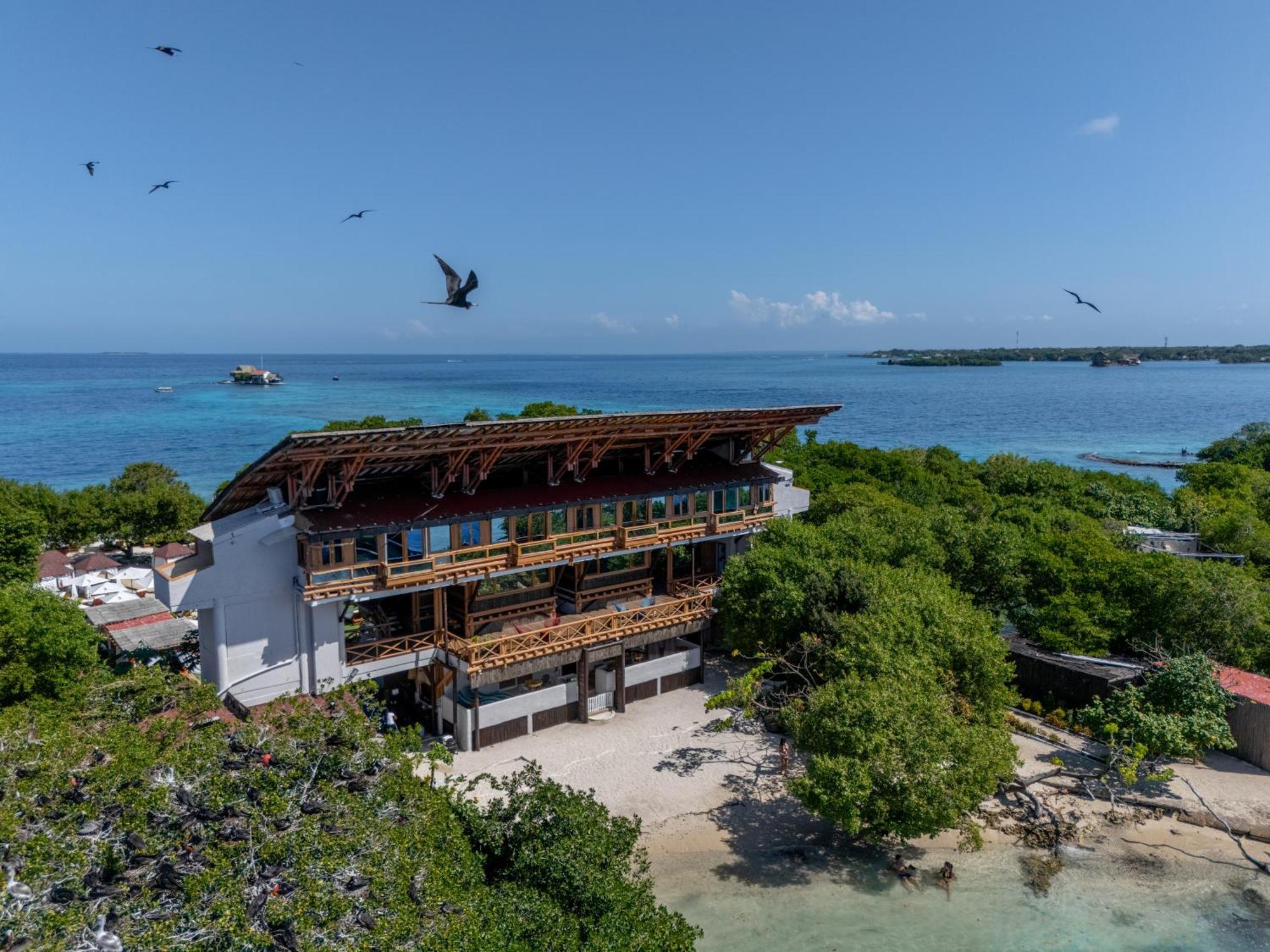 Pao Pao Hotel & Beach Club Isla Grande  Exteriör bild